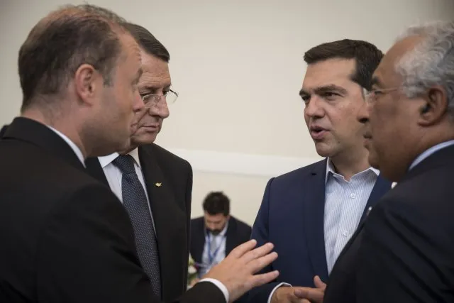 Αβεβαιότητα μέχρι τη Σύνοδο Κορυφής