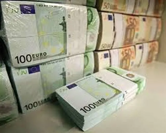 Επέστρεψε 4,3 εκ. ευρω ο Γ. Καμάρης, συνεργάτης του Γ. Σμπώκου