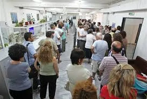 ΑΑΔΕ: Διευκρινήσεις για τις τραπεζικές προμήθειες στην πληρωμή φόρων