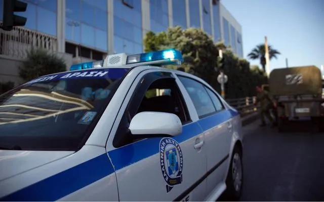 Πάτρα: Σύλληψη δυο ατόμων για εξώθηση νεαρών κοριτσιών σε πορνεία