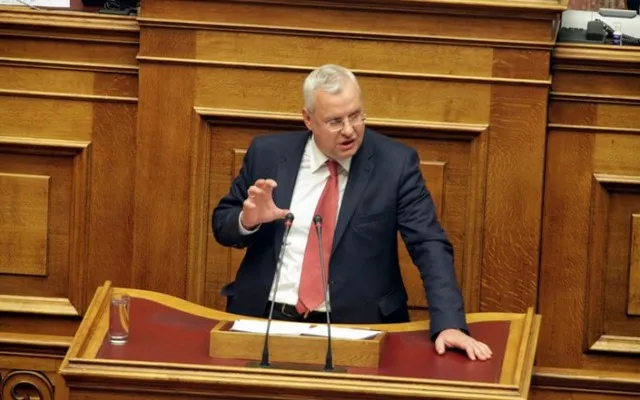Στη Δημοκρατική Συμπαράταξη και επισήμως ο Ιλχάν Αχμέτ
