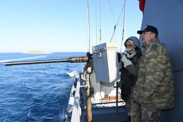 Κυνηγητό ελληνικών-τουρκικών πλοίων στα Ιμια