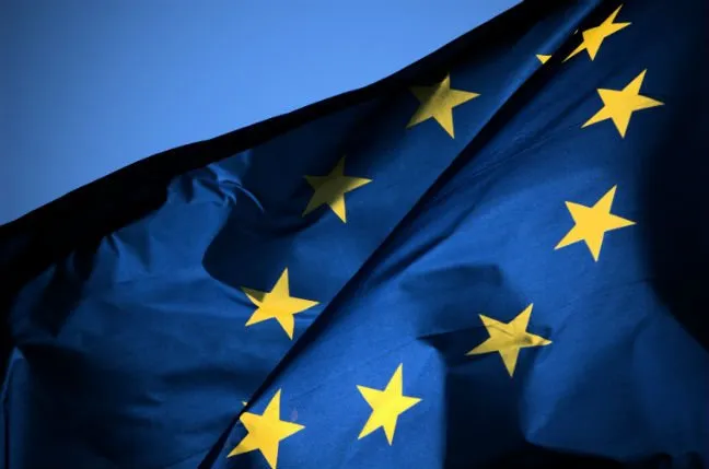Η Κομισιόν θα παρακολουθεί ενεργά τα διορθωτικά μέτρα της Google