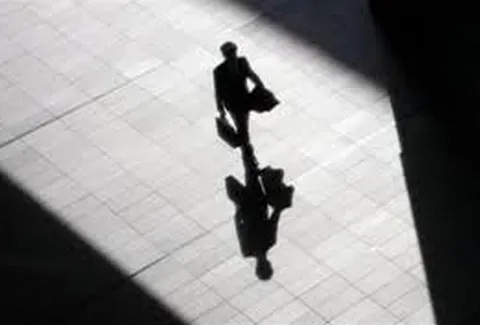 Σχέδιο «απεγκλωβισμού» 50.000 εργαζομένων