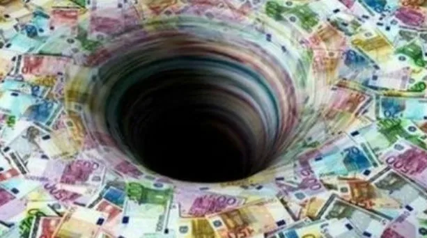 «Καμπανάκι» τα μειωμένα έσοδα, φόβοι για νέα μέτρα