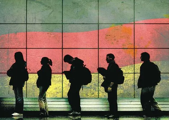 Η μετανάστευση των νέων βουλιαζει για δεκαετίες την οικονομία