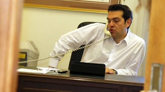 Τηλεφωνική επικοινωνία με τον Ζαν Κλοντ Γιούνκερ είχε ο Αλ.Τσίπρας