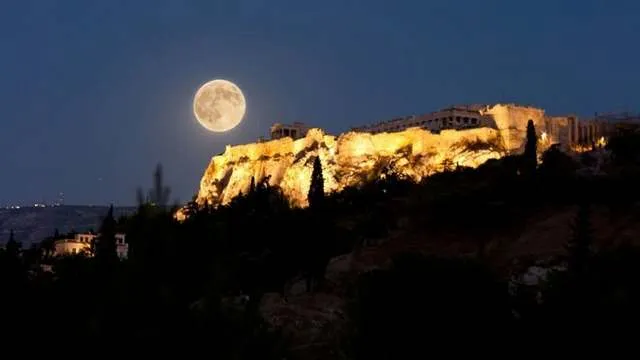 Πανσέληνος Αυγούστου με ελεύθερη είσοδο σε 115 αρχαιολογικούς χώρους