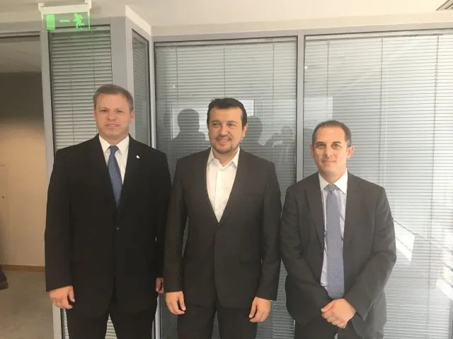 Τριμερής Σύνοδος: Συμφωνίες Παππά με Κύπρο - Ισραήλ