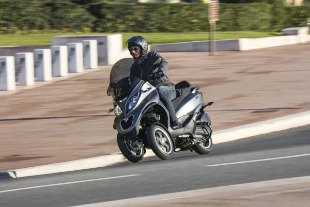 Ημερίδες για ασφαλή οδήγηση από την Piaggio Hellas