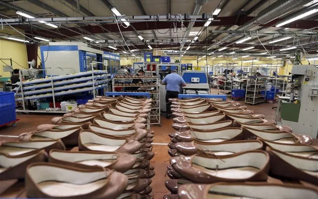 Στις 54,4 μονάδες διαμορφώθηκε ο PMI της Ευρωζώνης