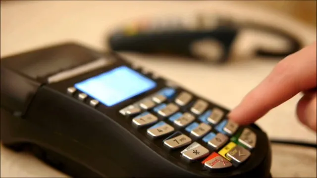 Kόλλιας/ΟΕΕ: Εξαίρεση από τη χρήση POS για συγκεκριμένες κατηγορίες επαγγελματιών