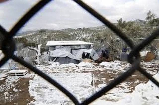Αδειάζουν τη Μόρια μετά τους τρεις θανάτους μεταναστών