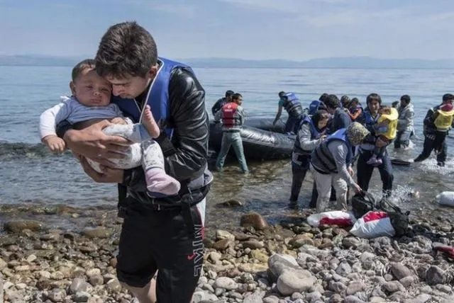 Ακόμη 42 πρόσφυγες και μετανάστες στη Λέσβο