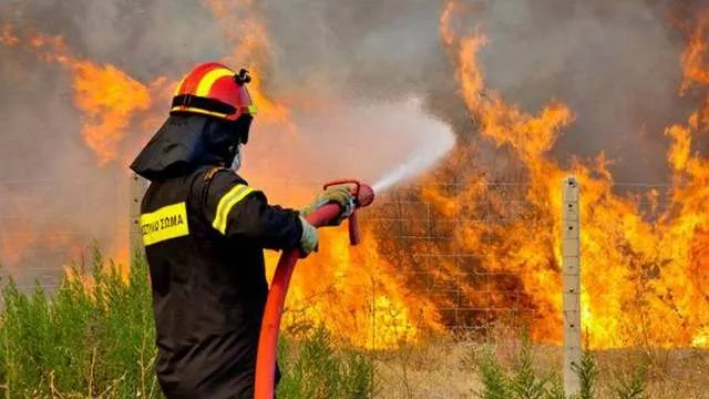 Για ακόμη μια ημέρα υψηλός ο κίνδυνος πυρκαγιάς