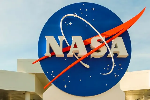 Η NASA ψάχνει προστάτη της Γης από εξωγήινους
