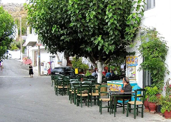  Η περιουσία ενός ομογενούς στήριγμα για ένα χωριό στη Φθιώτιδα