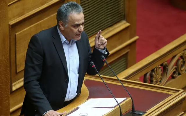 Θέμα μονιμοποίησης συμβασιούχων στο Δημόσιο βάζει ο Σκουρλέτης