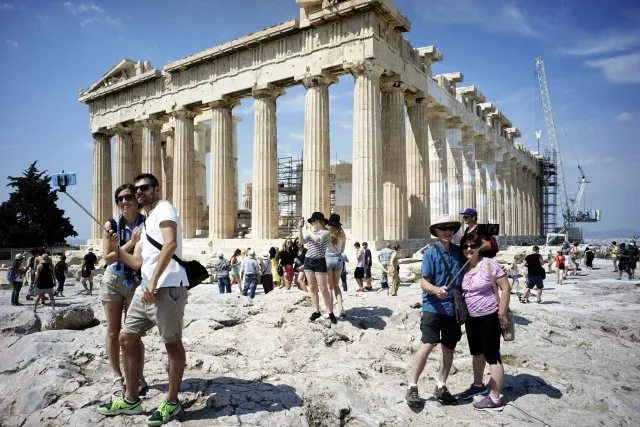 Στο Top-3 των 20 πόλεων για λάτρεις της αρχιτεκτονικής η Αθήνα