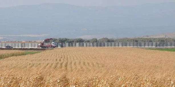Τείχος στα σύνορα με τη Συρία ύψωσε η Τουρκία