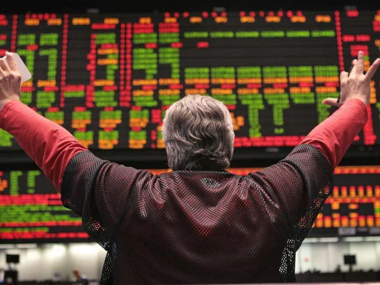 Οι 19 «χρυσές» μετοχές του 2025: Ποιες «νίκησαν» τον Γενικό Δείκτη