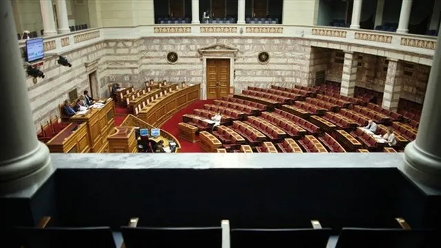 Βουλή: Κατατέθηκε τροπολογία για τις ενδοσχολικές εξετάσεις του Γενικού Λυκείου