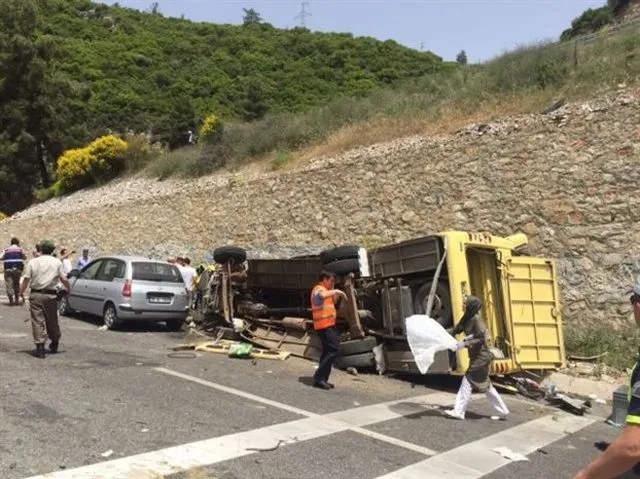 'Ενας νεκρός και τρεις τραυματίες σε τροχαίο δυστύχημα στη Χαλκιδική