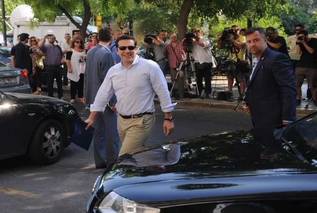 Τσίπρας: Ήρωες οι Έλληνες πυροσβέστες