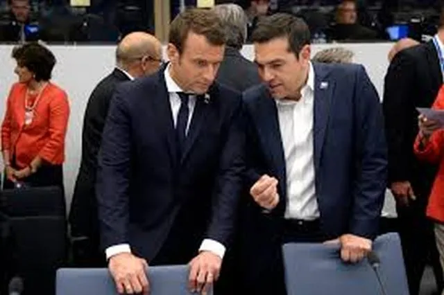 Handelsblatt: Κατάσταση win win δημιουργεί η επίσκεψη Μακρόν στην Αθήνα