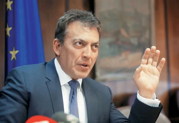 Κορονοϊός - Βρούτσης: Καλύπτουμε τους εργαζόμενους που ανήκουν στις ευπαθείς ομάδες και τις εγκύους