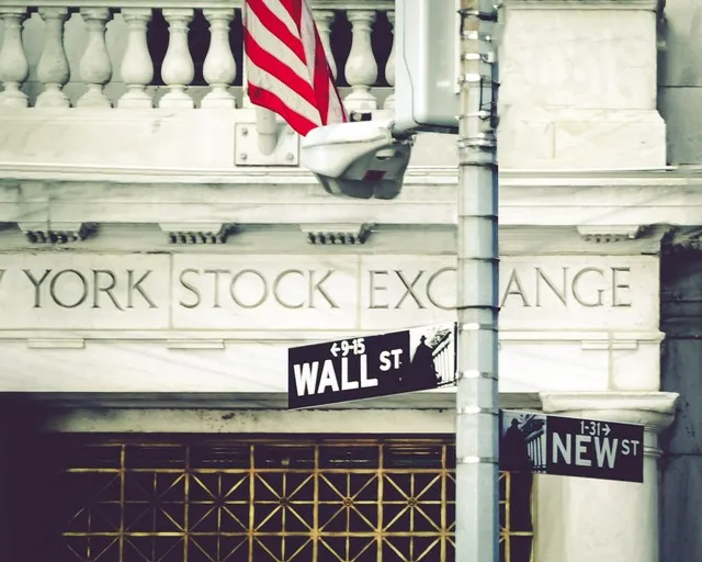 Κέρδη στη Wall Street για δεύτερη διαδοχική συνεδρίαση