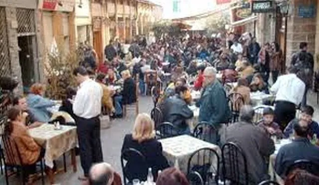 Λιγότερη γραφειοκρατεία και αποτελεσματικό έλεγχο των καταστημάτων υγειονομικού ενδιαφέροντος