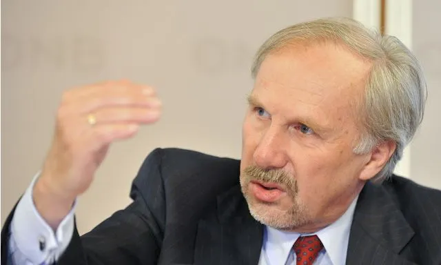 Νοβότνι για ESM: Λογική η συνέχεια ως Ευρωπαϊκό Νομισματικό Ταμείο