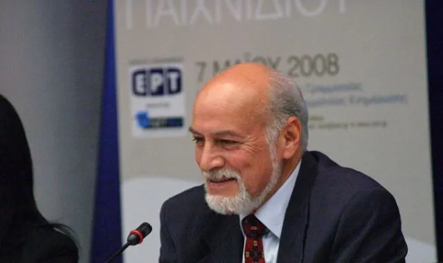 Media: Κάτι κινείται με τις άδειες - τι λέει ο Ρ. Μορώνης