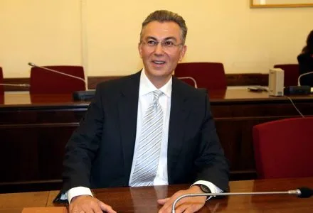 Ο Ρουσόπουλος θέλει, ο Κυριάκος μπορεί;