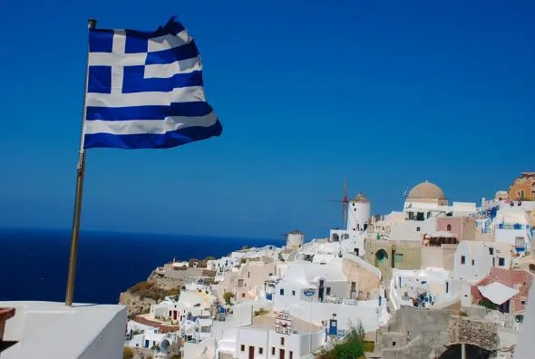 Κόπωση, ανασφάλεια και αγωνία βιώνουν όσοι έχουν παραμείνει στη Σαντορίνη - Οι πρώτες εκτιμήσεις