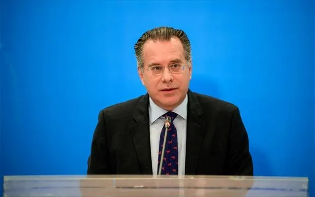 Κουμουτσάκος: Δική σας η ευθύνη της διαπραγμάτευσης για την ονομασία της ΠΓΔΜ