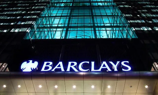Σχεδόν «καθαρή έξοδο» για την Ελλάδα βλέπει η Barclays