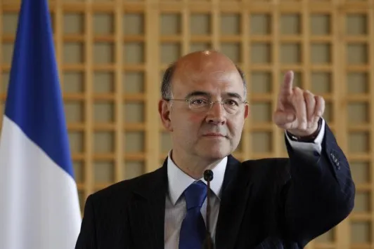 Διέψευσε ο Μοσκοβισί τα περί παράτασης του μνημονιακού προγράμματος