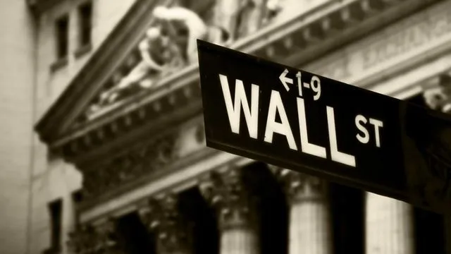 Aπώλειες στη Wall Street λόγω ομολόγων
