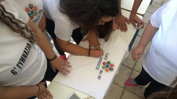 Πανελλαδική Εθελοντική  Περιβαλλοντική Εκστρατεία “Let’s do it”