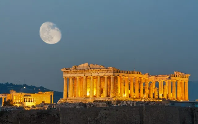 Die Welt: Εφικτή ακόμη και η λύση του χρέους