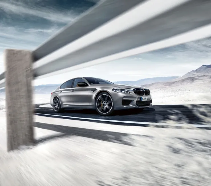 BMW: Παρουσιάζεται η νέα M5 Competition.