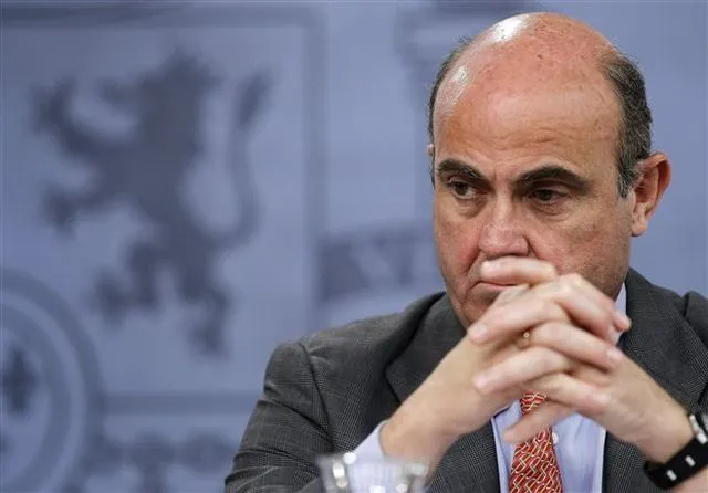 Ντε Γκίντος: Έχει ξεκινήσει η ανάλυση για μείωση του ελληνικού χρέους