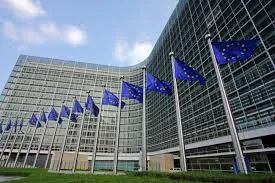 Συστάσεις Κομισιόν για ένα πιο οικολογικό χρηματοπιστωτικό σύστημα στην ΕΕ