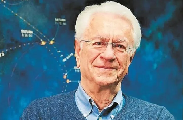 Ο Στ. Κριμιζής αναλαμβάνει σύμβουλος του Κ. Πιερρακάκη