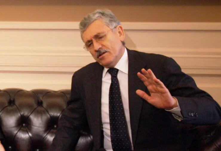 Ντ΄ Αλέμα: H ελάφρυνση του ελληνικού χρέους θα ήταν σοφή κίνηση