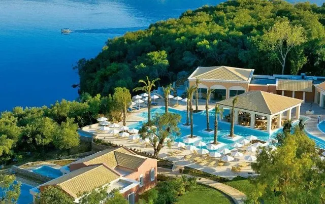 Εξαγορά της ξενοδοχειακής μονάδας «Meli Palace» στην Κρήτη