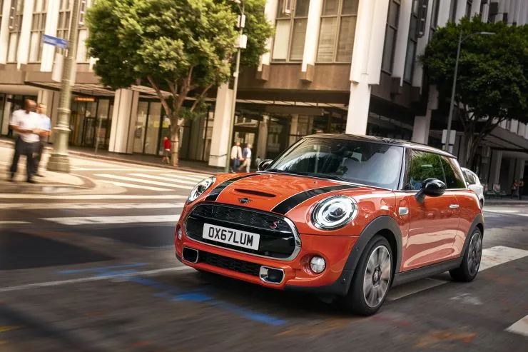 Εμπειρίες ζωής στην πόλη με το νέο MINI
