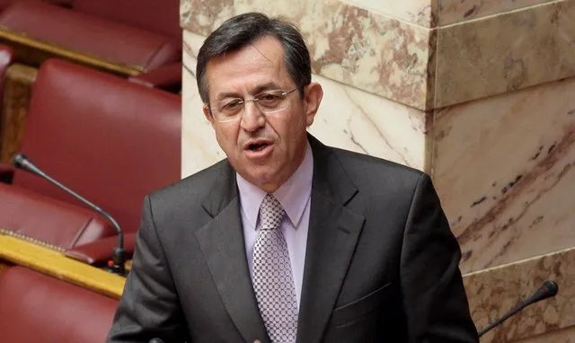 Δημοψήφισμα για την υιοθεσία - αναδοχή από ομόφυλα ζευγάρια ζητά ο Νικολόπουλος